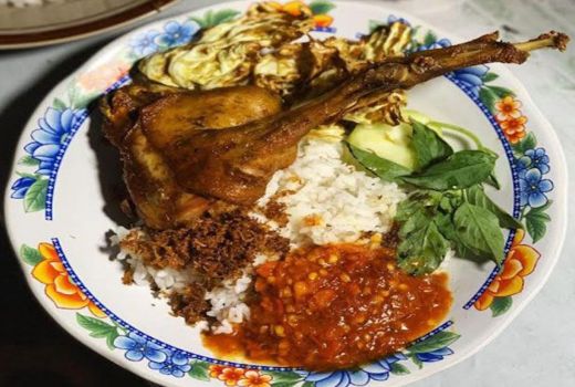 Nasi Bebek Purnama, Kuliner Legendaris, Tidak Buka Cabang - GenPI.co JATIM