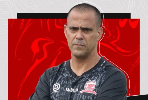 Mantan Jeonbuk Hyundai jadi Pelatih Baru Madura United - GenPI.co JATIM