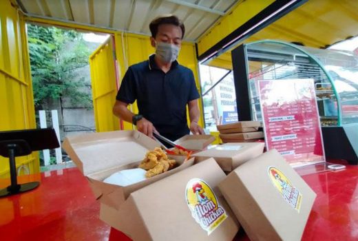 Kriuknya Ayam Goreng Buatan Pensiunan Pegawai Maskapai, Yuk Coba! - GenPI.co JATIM