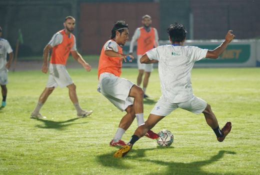 Arema FC Optimis Bawa Poin Penuh Lawan Barito - GenPI.co JATIM