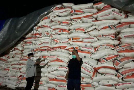 Stok Pupuk di Situbondo Aman, Petani Tak Perlu Risau - GenPI.co JATIM