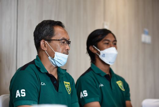 Persik vs Persebaya, Aji Santoso Berharap Pemainnya Konsisten - GenPI.co JATIM