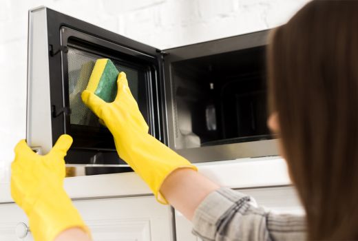 Tips Membersihkan Microwave Mudah dan Murah, Simak - GenPI.co JATIM