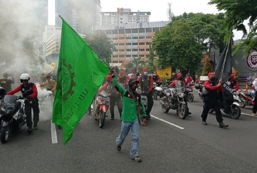 Pemprov Jatim Terima Tuntutan Buruh, ini Isinya - GenPI.co JATIM