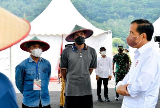 Resmikan Bendungan Tugu Trenggalek, Jokowi Dicurhati Petani - GenPI.co JATIM