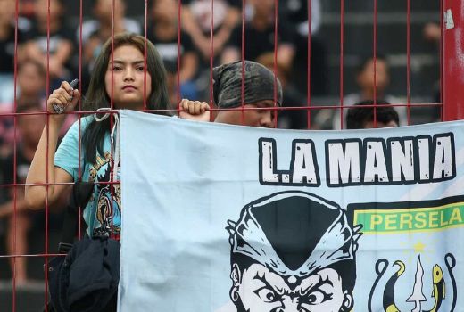 5 Laga Persela Lamongan Tak Pernah Menang, L.A Mania Bergerak - GenPI.co JATIM