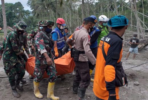 Korban Erupsi Gunung Semeru Bertambah Lagi - GenPI.co JATIM