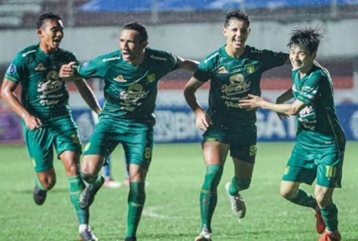 Adu Tajam Trio BMW Persebaya dan FDR Milik Arema FC - GenPI.co JATIM