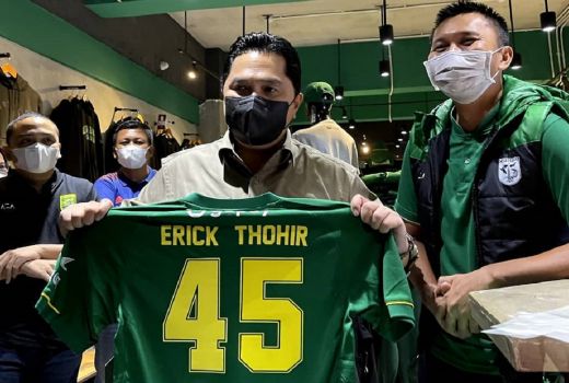 Mampir ke Kantor Persebaya, Erick Thohir Bicarakan Bisnis - GenPI.co JATIM