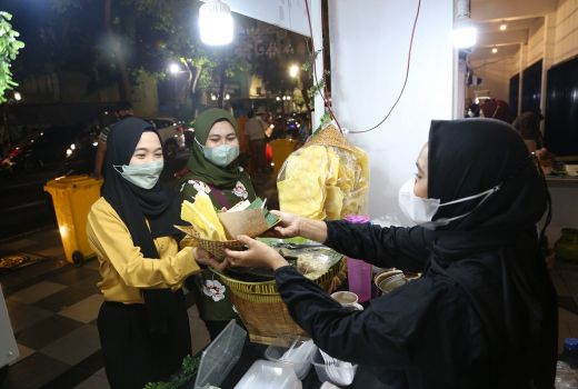 Tunjungan Romansa Daya Magnet Baru, Transaksi Tembus Rp 200 Juta - GenPI.co JATIM