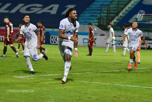 Bawa 21 Pemain ke Bali, Arema FC Siap Pasang Target Juara - GenPI.co JATIM