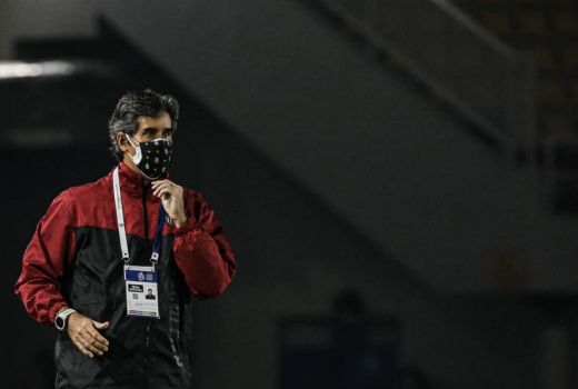 Persebaya vs Bali United Tanpa Teco di Pinggir Lapangan - GenPI.co JATIM