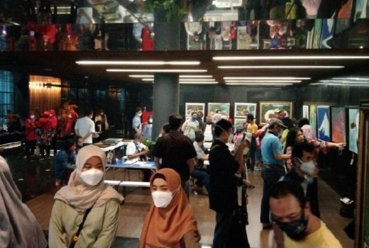 IPI Gelar Pameran di Alun-Alun Surabaya, Terjual Ya Alhamdulillah - GenPI.co JATIM