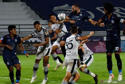 Arema FC Diimbangi Persikabo, Eduardo Almeida Bilang Begini - GenPI.co JATIM