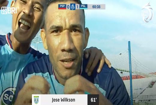 Kabar Buruk Jelang Lawan Borneo, Striker Persela Absen - GenPI.co JATIM