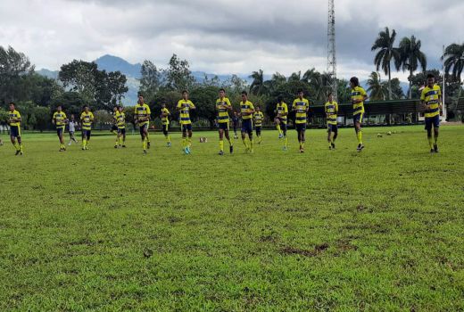 Gresik United Umumkan Kabar Gembira dan Sedih Sekaligus - GenPI.co JATIM