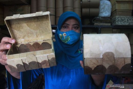 Bengkel Kriya Daun Surabaya Memiliki Peminat Hingga Eropa - GenPI.co JATIM