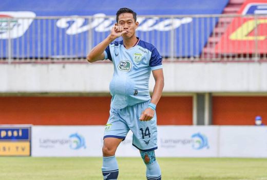 Birrul Walidain Berpisah dengan Persela, Sudah Umumkan Klub Baru - GenPI.co JATIM
