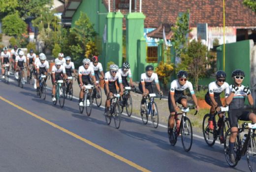 Komunitas XC9CC Tulungagung Gowes ke Blitar Bawa Misi Khusus - GenPI.co JATIM