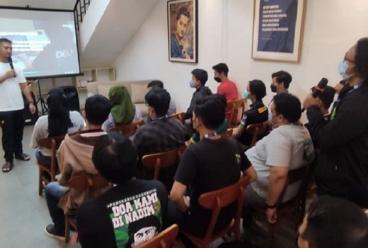 Crazy Rich Surabaya Bagikan Trik Berbisnis Cuma-Cuma ke Suporter - GenPI.co JATIM