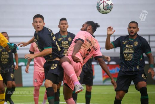 PSS Tahan Imbang Madura United, I Putu Gede Tebar Pujian - GenPI.co JATIM