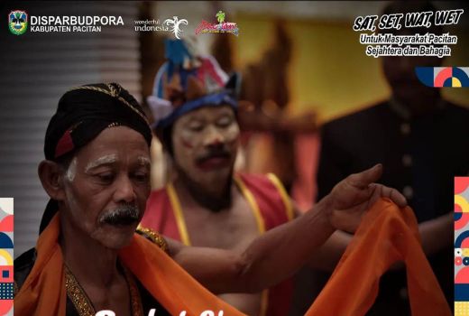 Upacara Badut Sinampurna, Tradisi Adat Pacitan Tolak Bala - GenPI.co JATIM