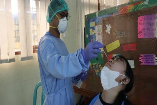 Disdikbud Kota Malang Gelar Swab Acak, Cegah Covid-19 di Sekolah - GenPI.co JATIM