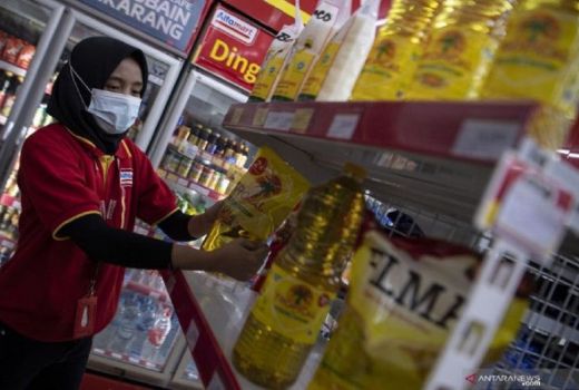 Harga Minyak Goreng di Surabaya Kembali Meroket, jadi Segini - GenPI.co JATIM