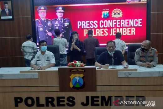 Dok! 4 Kades di Jember Diberhentikan dari Jabatannya - GenPI.co JATIM