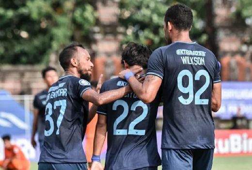Asa Persela Bertahan di Liga 1 Masih Ada, Syaratnya Wajib Menang - GenPI.co JATIM