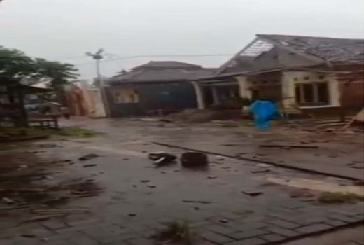 Angin Kencang di Kabupaten Malang, 2 Desa Rusak Parah - GenPI.co JATIM