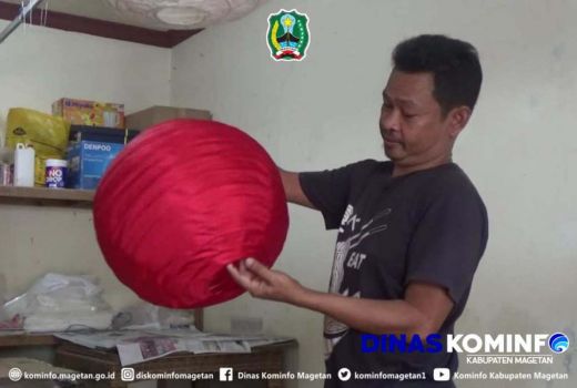 Lampion Warga Magetan Laris Manis, Tembus Pasar Luar Negeri - GenPI.co JATIM