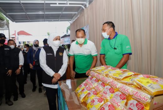 Minyak Goreng di Bawah Rp15 Ribu, Khofifah Punya Satu Permintaan - GenPI.co JATIM