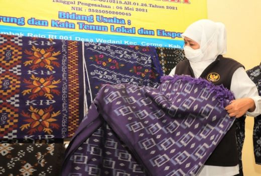 Gresik Punya Desa Penghasil Tenun - GenPI.co JATIM