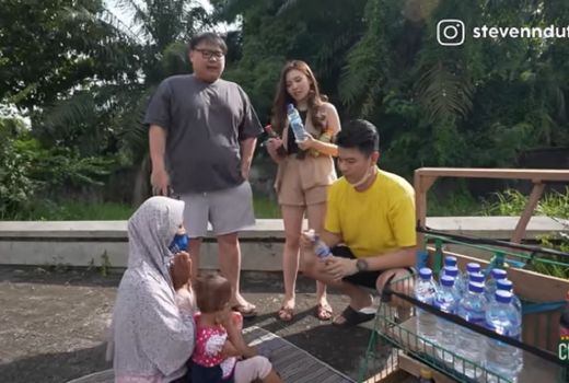 Crazy Rich Surabaya Beraksi Lagi, Tengok yang Dilakukannya - GenPI.co JATIM