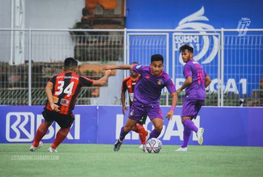 Alfredo Vera Sebut Timnya Kurang Beruntung Lawan Persik - GenPI.co JATIM