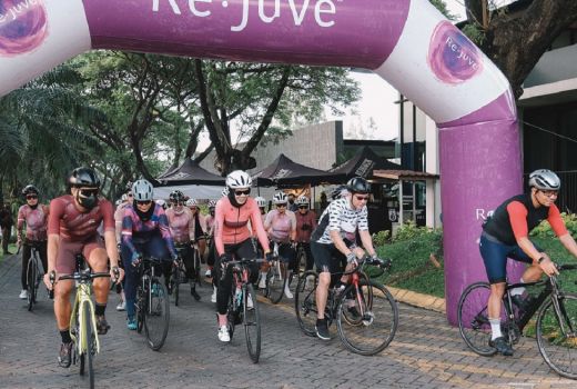 WCC Surabaya Gowes Seru Peringati Hari Kanker Sedunia - GenPI.co JATIM