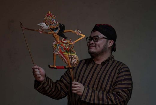 Ajakan Mantul Bupati Kediri Lestarikan Wayang, Milenial Dengarkan - GenPI.co JATIM