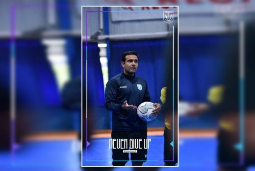 Fakta Menarik Gustavo Lopez, Direktur Teknik Persela yang Baru - GenPI.co JATIM