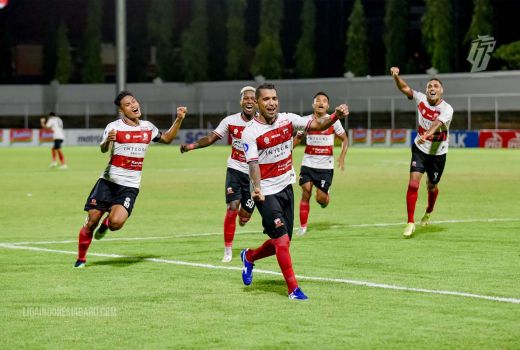 Lawan Persita, Madura United Gagal Pertahankan Keunggulan, 1-1 - GenPI.co JATIM