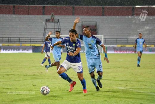 Tahan Imbang Persib, Ragil Puji Setinggi Langit Pemain Persela - GenPI.co JATIM
