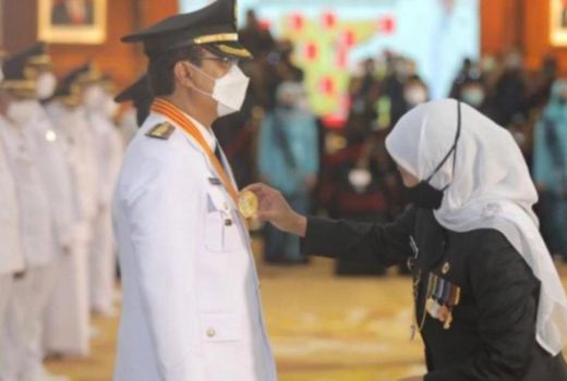 Gubernur Khofifah Beri Rapor Biru Kepala Daerah, ini Daftarnya - GenPI.co JATIM