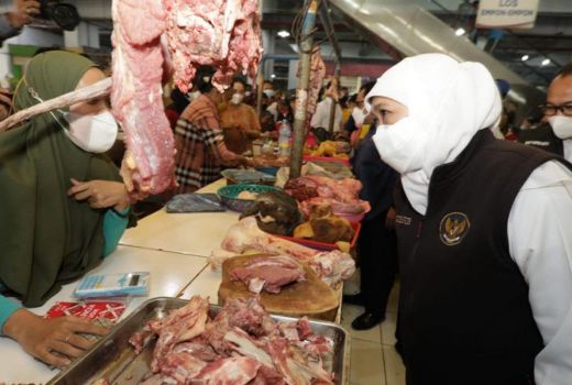 Gubernur Khofifah Pastikan Stok Daging Aman, Pedagang Tenang - GenPI.co JATIM
