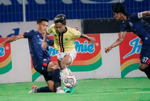 Arema FC Kalah Tipis Lawan Persik Kediri - GenPI.co JATIM