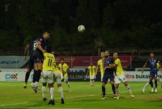 Kalah Lawan Persik, Arema FC Menjauh dari Juara - GenPI.co JATIM