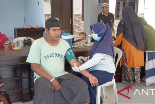 Vaksin Booster Sasar Warga Desa di Pamekasan, Prioritas Lansia - GenPI.co JATIM