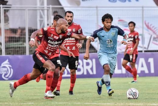 Kalah Lagi, Bali United Masih Terlalu Perkasa Bagi Persela - GenPI.co JATIM