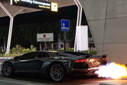 Lamborghini Crazy Rich Surabaya Kembali Mengaspal, Suara Mesinnya Meraung - GenPI.co JATIM