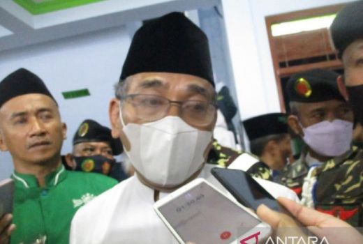 Peringatan Keras Gus Yahya, PCNU yang Nekat Mengulangi Dibekukan - GenPI.co JATIM
