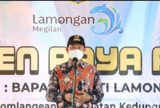 Profil Yuhronur Efendi, Bupati Lamongan Bergelar Doktor - GenPI.co JATIM